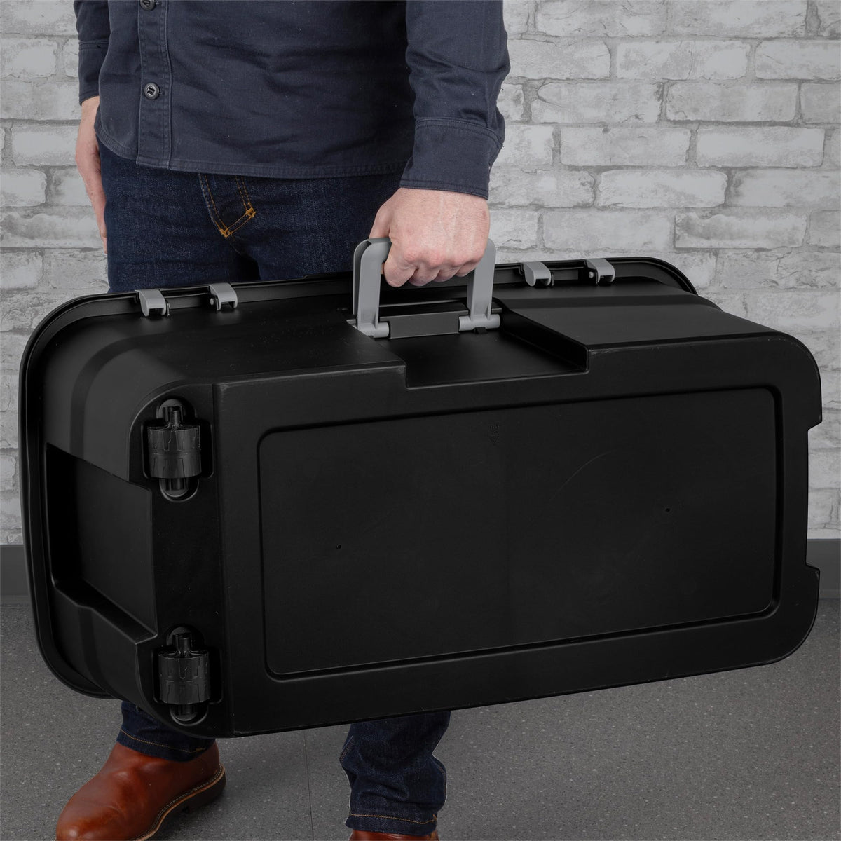 Wheeled Utility Container with Lid 22 Gallon S78328