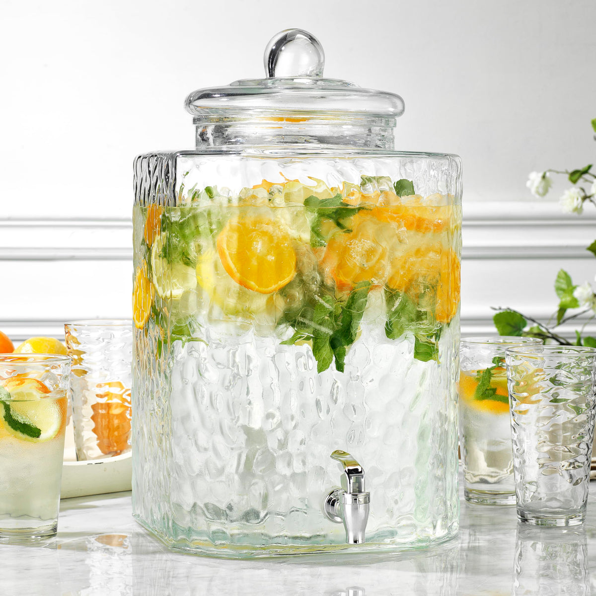 5 Gallon Glass Beverage Dispenser with Spigot Q764